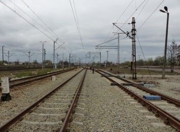 W okresie świątecznym o bezpieczne przejazdy pociągami zadbają Polskie Linie Kolejowe