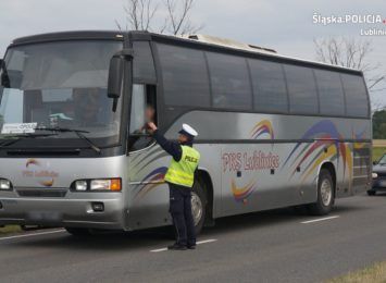 Ferie zimowe na Śląsku za pasem, policja znów będzie kontrolowała autobusy