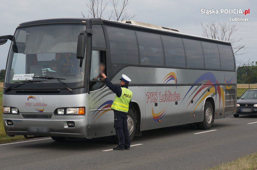 Ferie zimowe na Śląsku za pasem, policja znów będzie kontrolowała autobusy