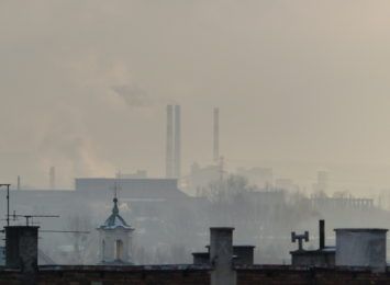 Centrum Zarządzania Kryzysowego ostrzega przed ekstremalnym smogiem nad regionem