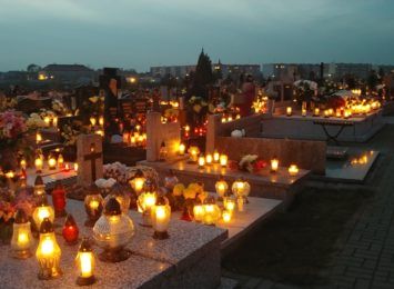 1 listopadowa kwesta na cmentarzach na ratowanie nagrobków po raz 25.