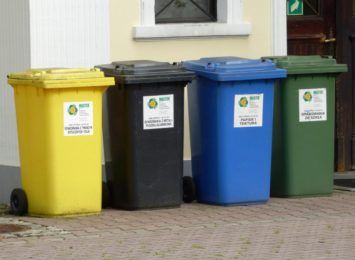 Czy aplikacja dla mieszkańców usprawni odbiór odpadów? CUK przekonuje, że tak