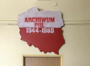 PRL na specjalnej i unikatowej w skali kraju wystawie w Liceum Mickiewicza