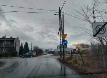 Nowa organizacja ruchu w Kiedrzynie - burza wśród kierowców, ale wygrały kwestie bezpieczeństwa, informuje miasto