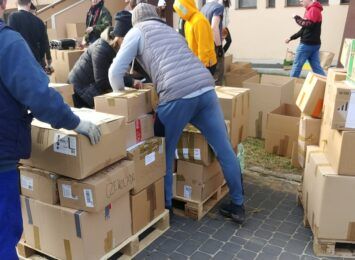 Towarzystwo Patriotyczne Kresy wspomogły tysiące uchodźców z Ukrainy i wysłało setki ton pomocy