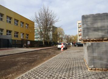 Utrudnienia na Północy - poprawiają dojazdy do bloków i parkowanie w rejonie Michałowskiego