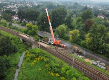 PKP wykorzystuje krakowskie przęsła mostu na trasie Częstochowa-Opole. Połowa prac będzie ukończona latem