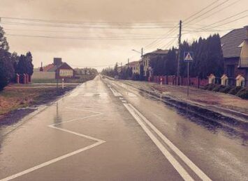 Przejście dla pieszych w Szarkach między Częstochową a Wieluniem do przebudowy