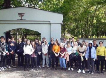 Młodzież znów uprzątała Cmentarz Żydowski. Dalsze prace od 12 czerwca