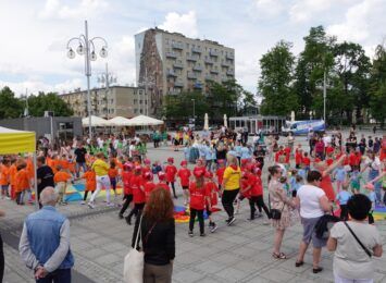 Ogólnopolski Dzień Tańca: Dzieciaki świętowały na Placu Biegańskiego