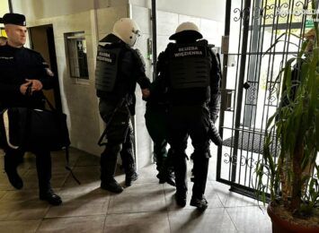 Policjanci z Kłobucka przeprowadzili szkolenie w areszcie