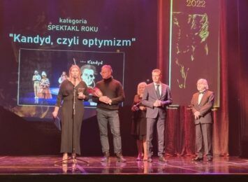 Złota Maska dla Teatru Mickiewicza za spektakl "Kandyd, czyli optymizm"